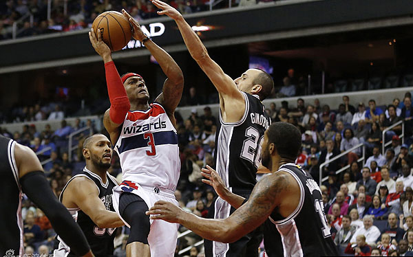 高清-5日常规赛精彩瞬间 比尔准压哨破马刺