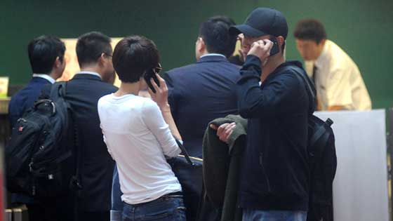 文章马伊琍穿情侣裤现身机场