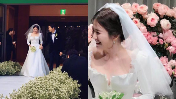 双宋婚礼 新人含情牵手