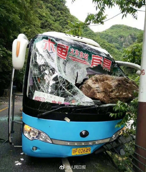 大胸美女被操