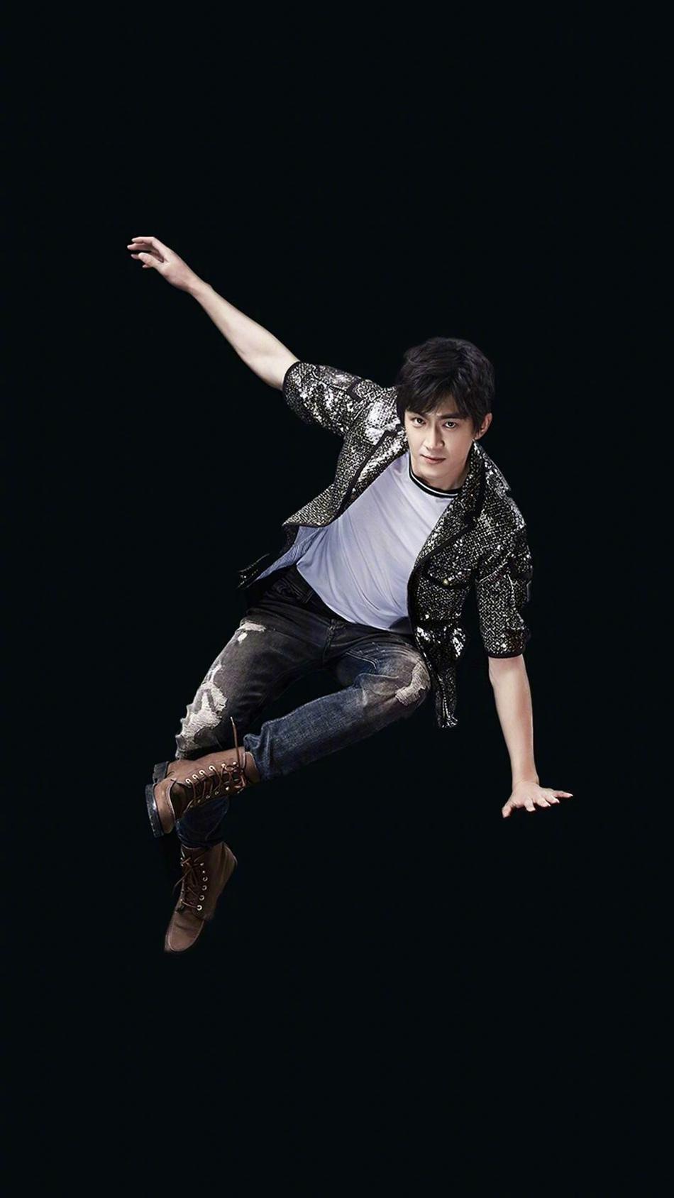 组图:林更新时尚大片曝光 酷炫风儒雅型完美切换