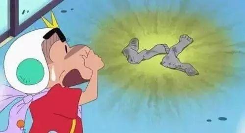 放半个月的臭袜子到底有多脏,2000倍显微镜下看究竟