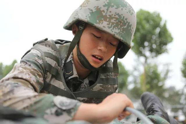 邛崃人口_...像手拉手的人,邛崃市马坪村一块约5平方公里的山脊上,三块由植(2)