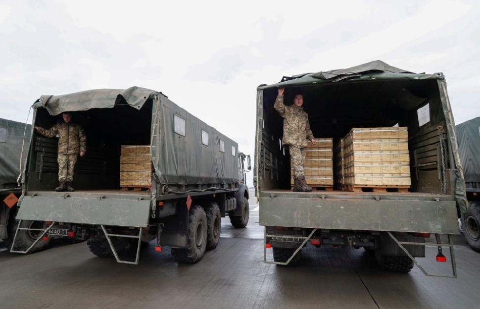 飞机场运钞车后续 cd07-df671c24e995dfbca0546ff1db79e1a7.jpg