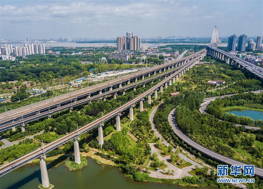 中部六省经济_中部塌陷危机凸现 中部六省经济地位呈下降趋势-中国中部六省平均开...(2)