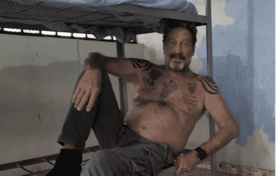 迈克菲在西班牙的监狱