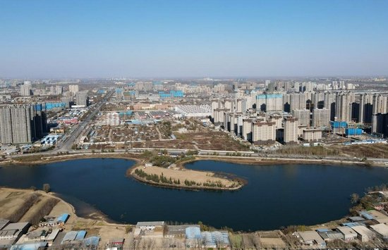 这是位于河北邢台经济开发区东汪镇的狗头泉（2021年11月22日，无人机照片）。新华社发（陈雷 摄）
