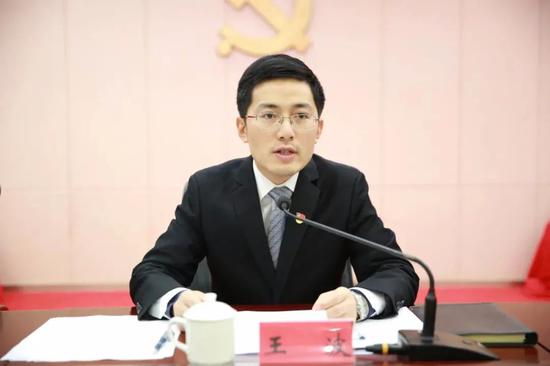 33岁他任县委书记