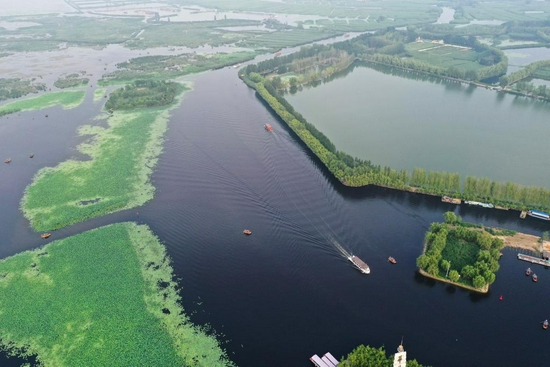 这是河北雄安新区白洋淀淀区景色（2021年7月15日，无人机拍摄）。新华社记者 朱旭东 摄