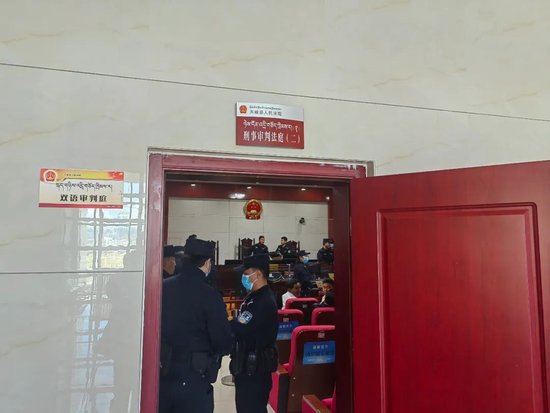 LOL英雄联盟直播
