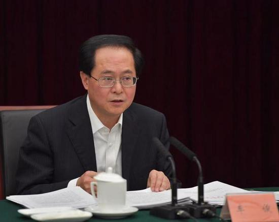 1月26日,省委常委会召开会议,车俊主持。浙江新闻客户端 记者 梁臻 摄
