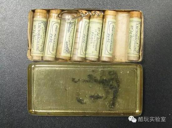 图:梅契尼科夫指导生产的乳酸菌药片