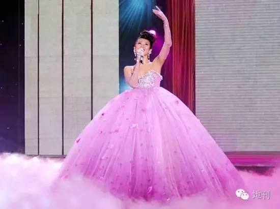春晚上章子怡表演《天女散花》……