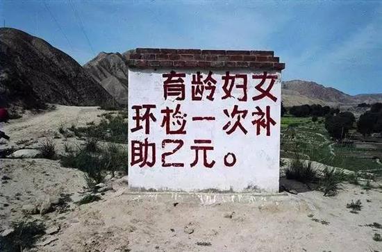 多年来,我国计生体系的工作重点是控制超生,重视上环率,忽视了取环,导致很多绝经妇女没有意识到应该取环。图片来自网络。