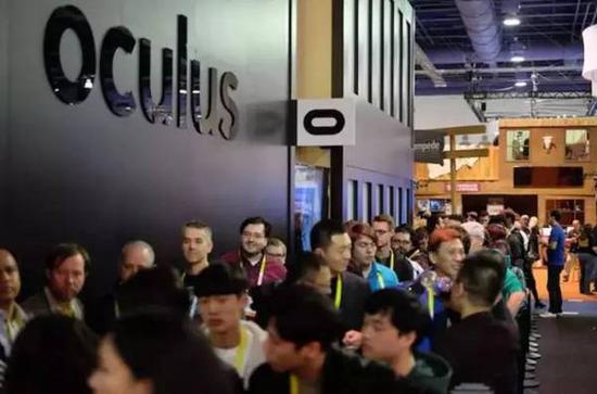 2016 年 CES Oculus 排队盛况