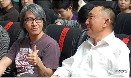 周星驰(左)与韩三平(右)