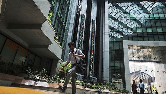 印度孟买,印度全国证券交易所。图片来源:视觉中国