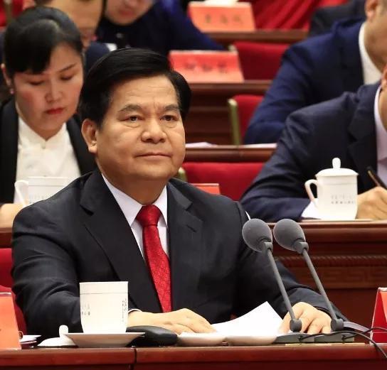 自治区党委书记、人大常委会主任李纪恒