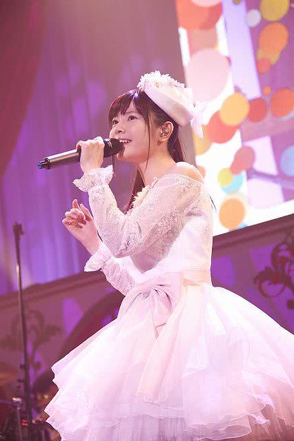 (演唱会光碟《apple feuille》歌手写真)