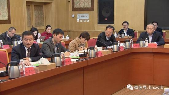 杜家毫主持召开座谈会征求部分基层党组织书记