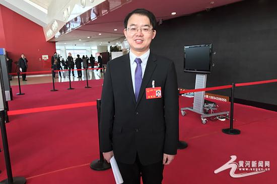 代表夏韩卿:山西虽然不是发达地区,但同样能搞创新,同样能发展大数据