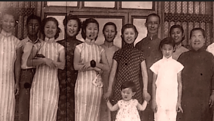 江孙芸家庭合照