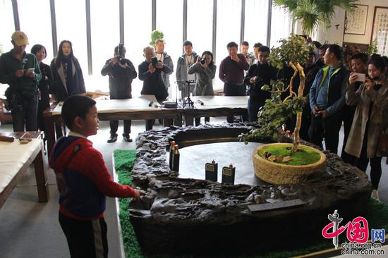 十八位书法大家,共用5.6吨端砚,书写园艺之美