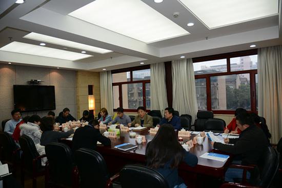 工作组与湖南省商务厅和相关企业代表座谈