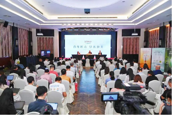 上海家化：坚持长期主义 打造百年民企