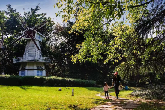 龙湖“龙民节”:一个“小”群体与时代邂逅的社交局