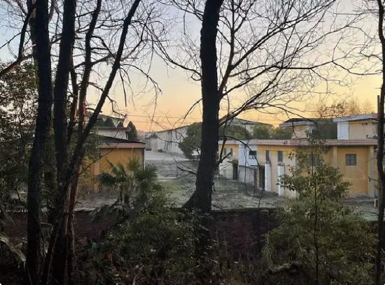 胡鑫宇被发现在金鸡山区域粮库内。
