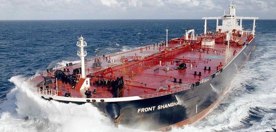 中国以惊人低价储备石油 83艘油轮开往中国|原