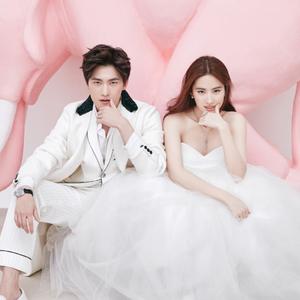 【杨洋刘亦菲携手登封 婚纱礼服出镜养眼值. 来