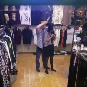 【大连突发劫持人质事件 警方已封锁现场】9.