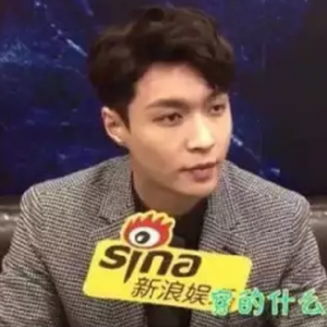 【采访神回复我只服耿直boy张艺兴】小绵羊.