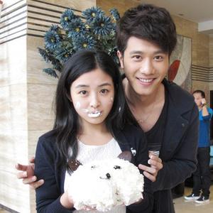 【曝当年小超女张含韵彭冠英热恋 3年蛛丝.