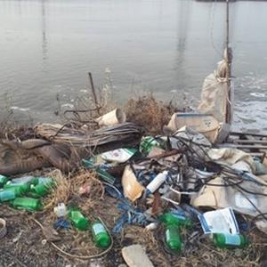 【小鱼塘兽药失禁 养殖户:我们不吃自己养的. 来