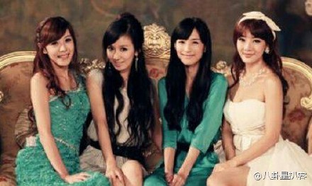 曝宛瑜赵霁美国结婚
