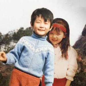 【罗晋唐嫣发糖发不停 承包国剧盛典开场秀. 来