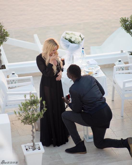 球星兰德尔求婚瞬间