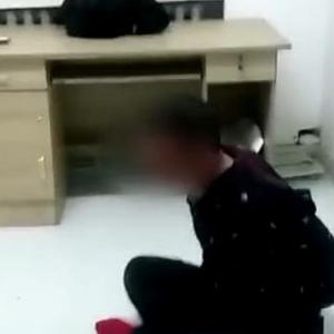 【除夕夜哈尔滨袭警致死案嫌犯受审画面曝光.