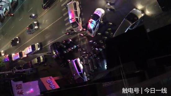 全城搜捕现场