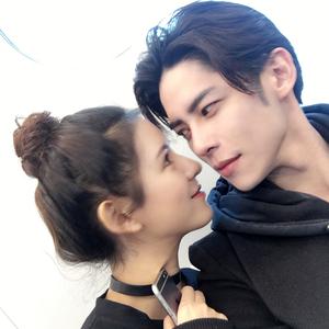 【张予曦公开认爱 新男友帅过前任王思聪 . 来自