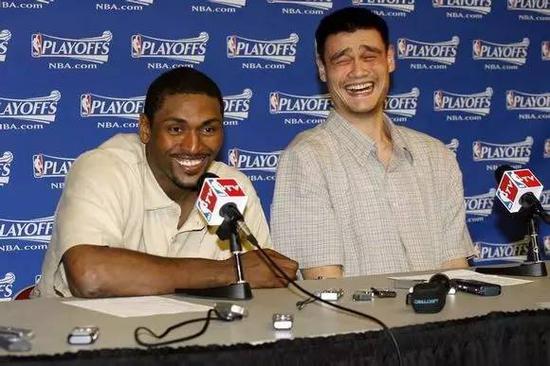 你每天都在用的表情包,原型居然是他们