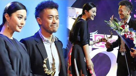 去年7月,昔日恋人范冰冰和王学兵在分手近10年后再度合作《白发魔女传之明日帝国》,之后两人更一起出席发布会和宣传会,两人早已放下过往成为朋友,所以丝毫没有违和感,而8月份,两人在某周刊举办的明星公民5周年感恩盛典中再度同台同框。