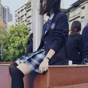 【武汉水果湖高级中学新校服 让网友感叹生. 来