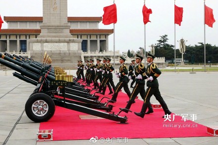 670172e1ly1ff9eszm03xj20p00gojxp