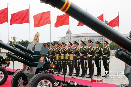 670172e1ly1ff9esx022ej20p00go44q