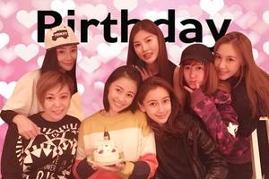 Baby为十年闺蜜庆生 姐妹长超像几乎撞脸