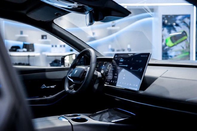 细分市场最强,深蓝SL03焕新上市,售价14.59万-19.19万